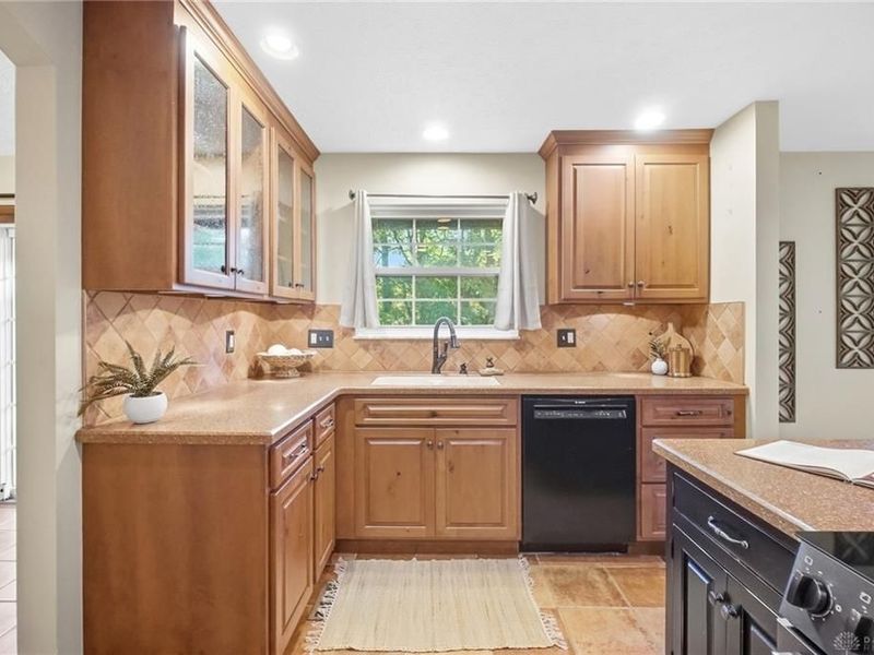 3888 Frostwood Drive, Beavercreek, OH 45430 Photo 23