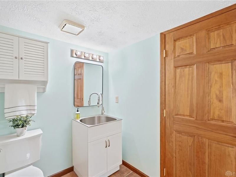 3888 Frostwood Drive, Beavercreek, OH 45430 Photo 59