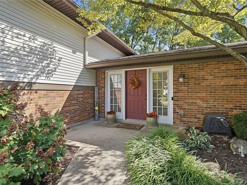 3888 Frostwood Drive, Beavercreek, OH 45430 Photo 6