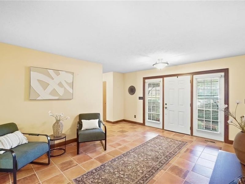 3888 Frostwood Drive, Beavercreek, OH 45430 Photo 9