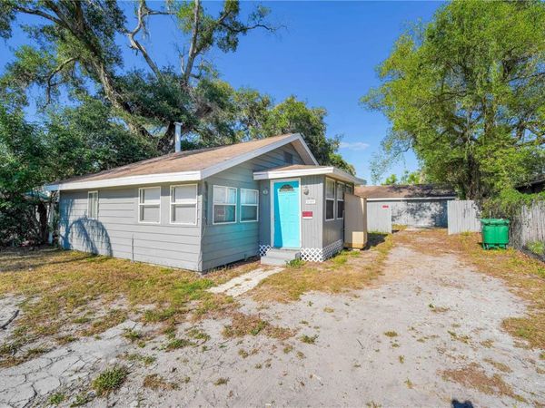 8103 N BROOKS STREET , TAMPA, FL 33604