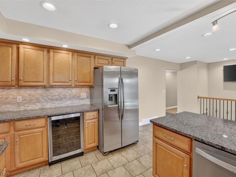 15847 Galemore Drive, Middleburg Heights, OH 44130 Photo 14