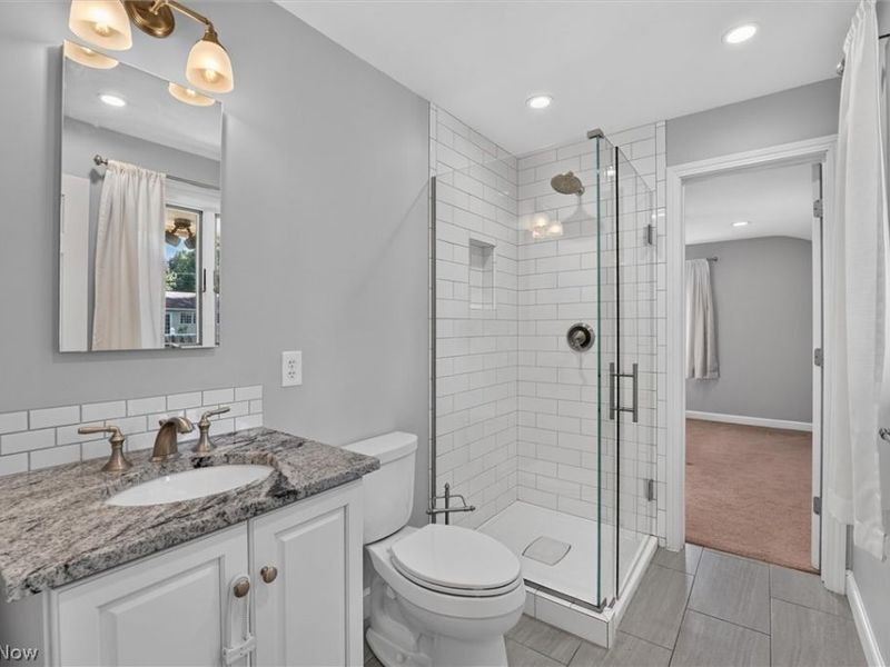 15847 Galemore Drive, Middleburg Heights, OH 44130 Photo 20