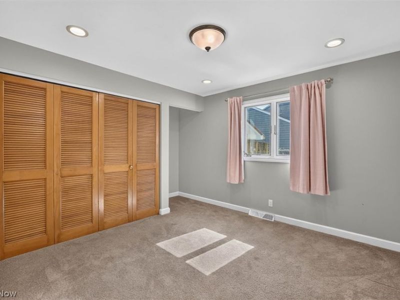 15847 Galemore Drive, Middleburg Heights, OH 44130 Photo 21