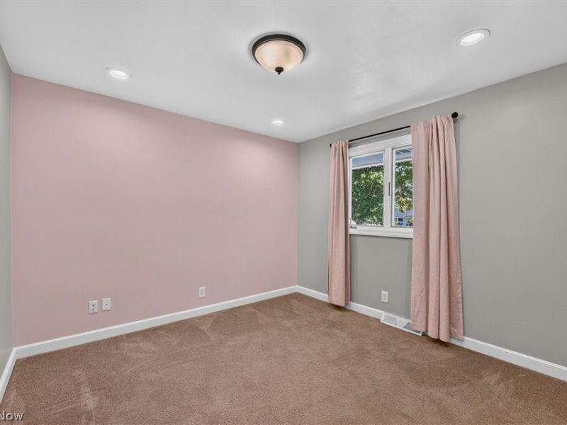 15847 Galemore Drive, Middleburg Heights, OH 44130 Photo 22