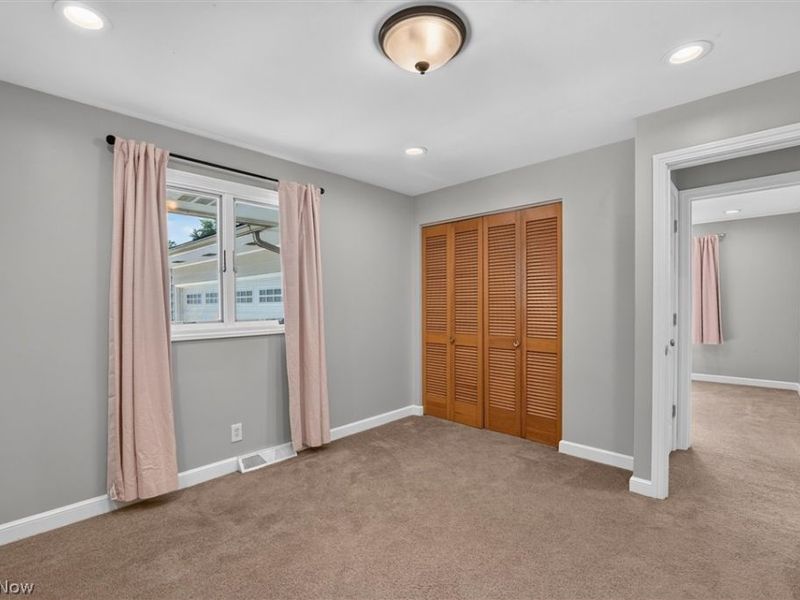 15847 Galemore Drive, Middleburg Heights, OH 44130 Photo 23