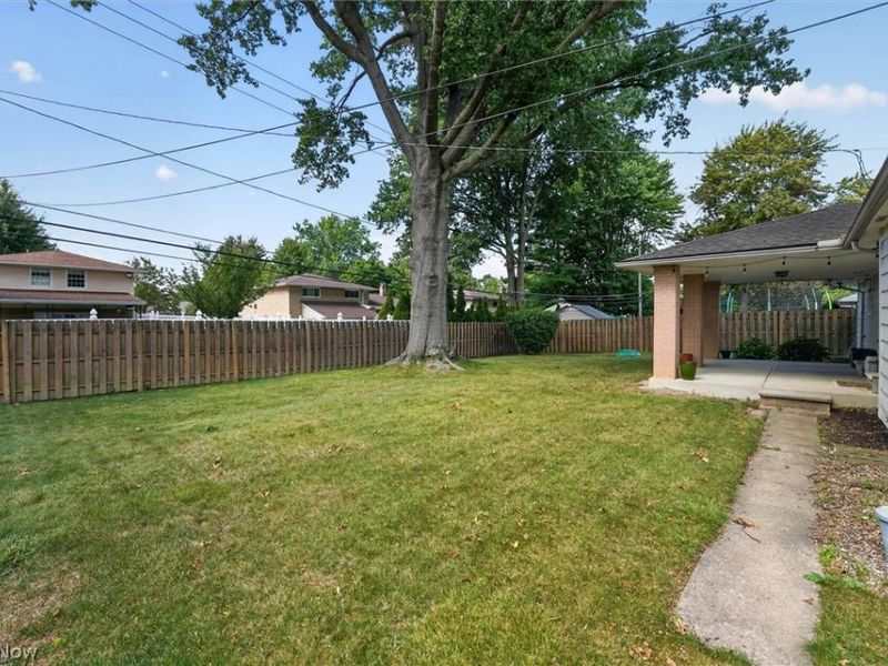 15847 Galemore Drive, Middleburg Heights, OH 44130 Photo 37