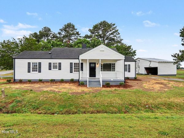 5262 Us 70, Princeton, NC 27569