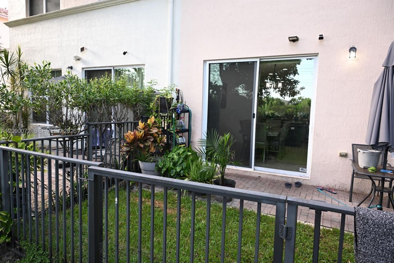 7722 SW 52nd Pl, Davie, FL 33328 Photo