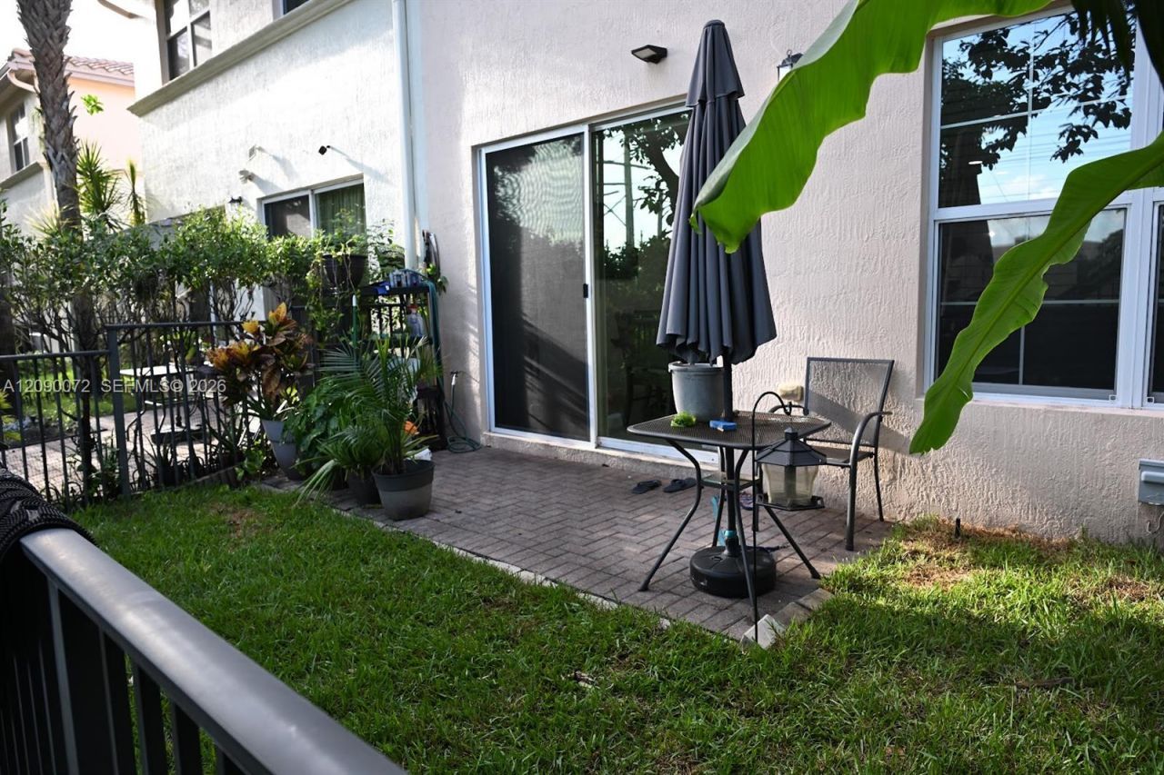 7722 SW 52nd Pl, Davie, FL 33328 Photo