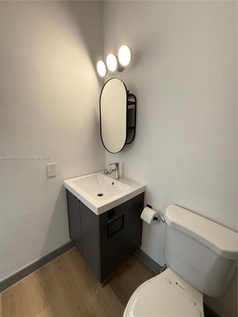 1320 Drexel Ave , Unit 302, Miami Beach, FL 33139 Photo