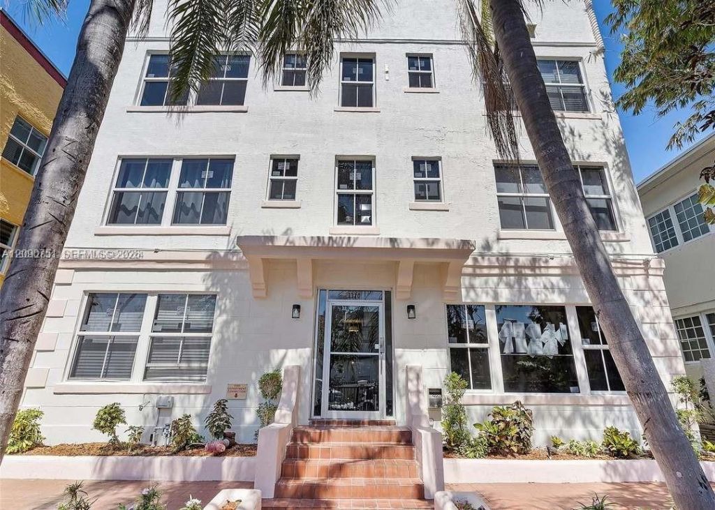 1320 Drexel Ave , Unit 302, Miami Beach, FL 33139 Photo