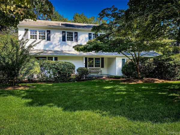 15 Fox Road, East Setauket, NY 11733