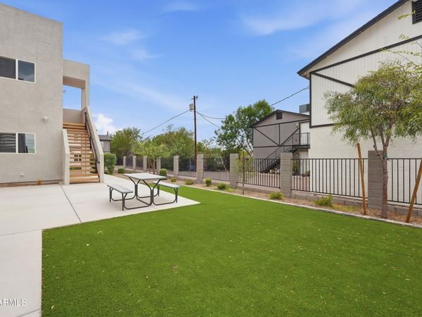 6630 S 11th Street, Phoenix, AZ 85042