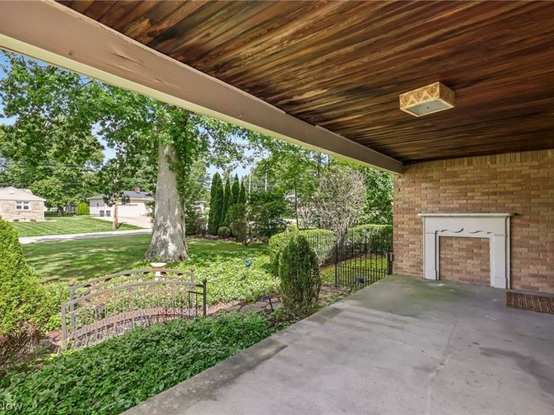 2965 Howell Drive, Poland, OH 44514 Photo 5