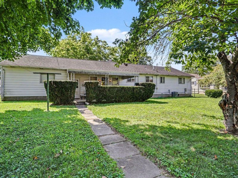 320 Peggy Lane, Ashville, OH 43103 Photo 22