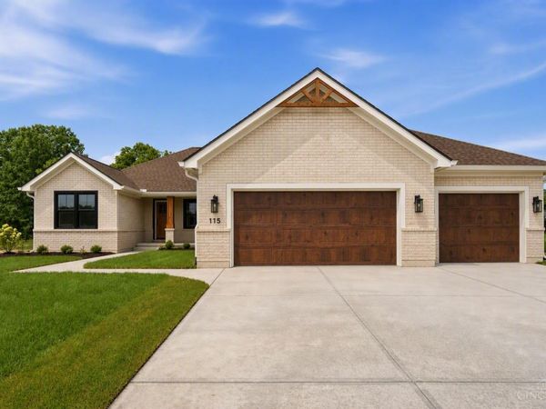 115 Cedar Creek Circle, Springboro, OH 45066