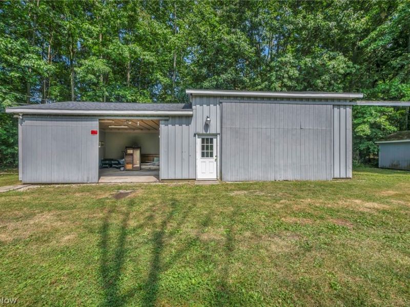 6940 Lake Rd W, Ashtabula, OH 44004 Photo 8