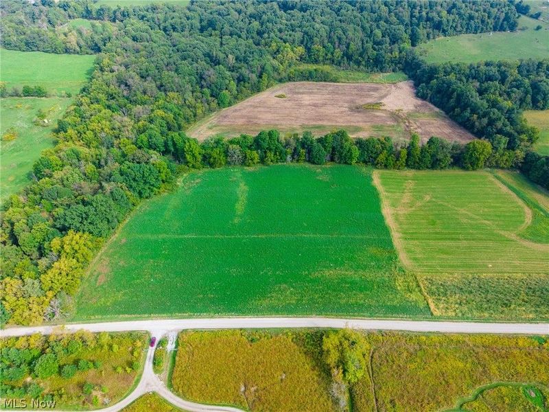 Foxfield Street SW, Navarre, OH 44662 Photo 1