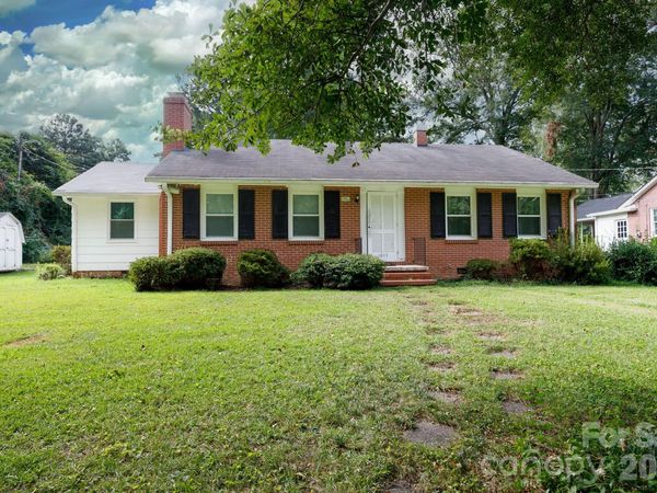 1017 Woodland Drive , Gastonia, NC 28054