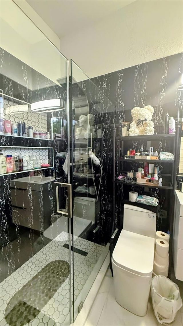 1560 NW 124th St , North Miami, FL 33167 Photo