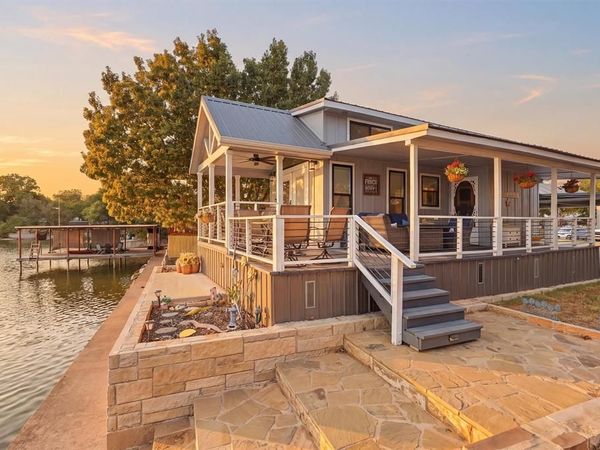 817 Brazos Harbor Circle, Granbury, TX 76048