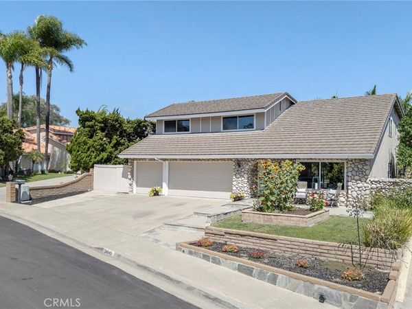 24843 Via Santa Cruz , Mission Viejo, CA 92692