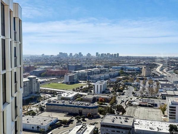 6363 Christie Avenue, Unit 2901, Emeryville, CA 94608