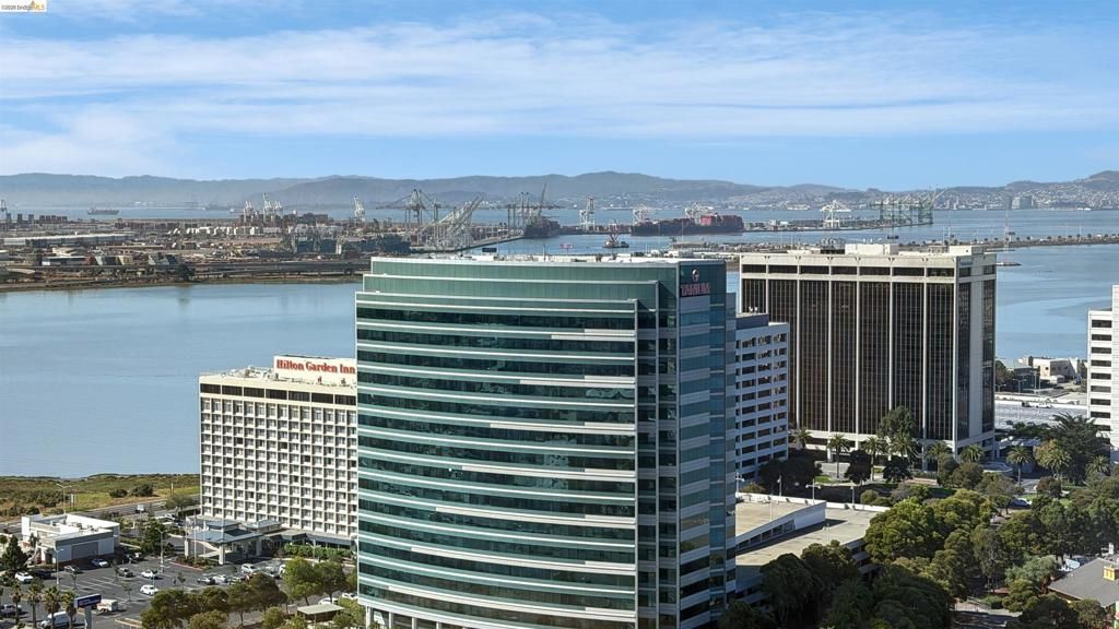 6363 Christie Avenue, Unit 2901, Emeryville, CA 94608 Main Photo