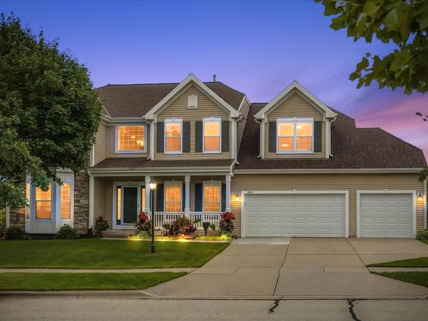 2247 Willow Pond WAY, Grafton, WI 53024
