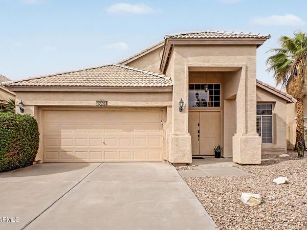 1892 E ERIE Street, Chandler, AZ 85225