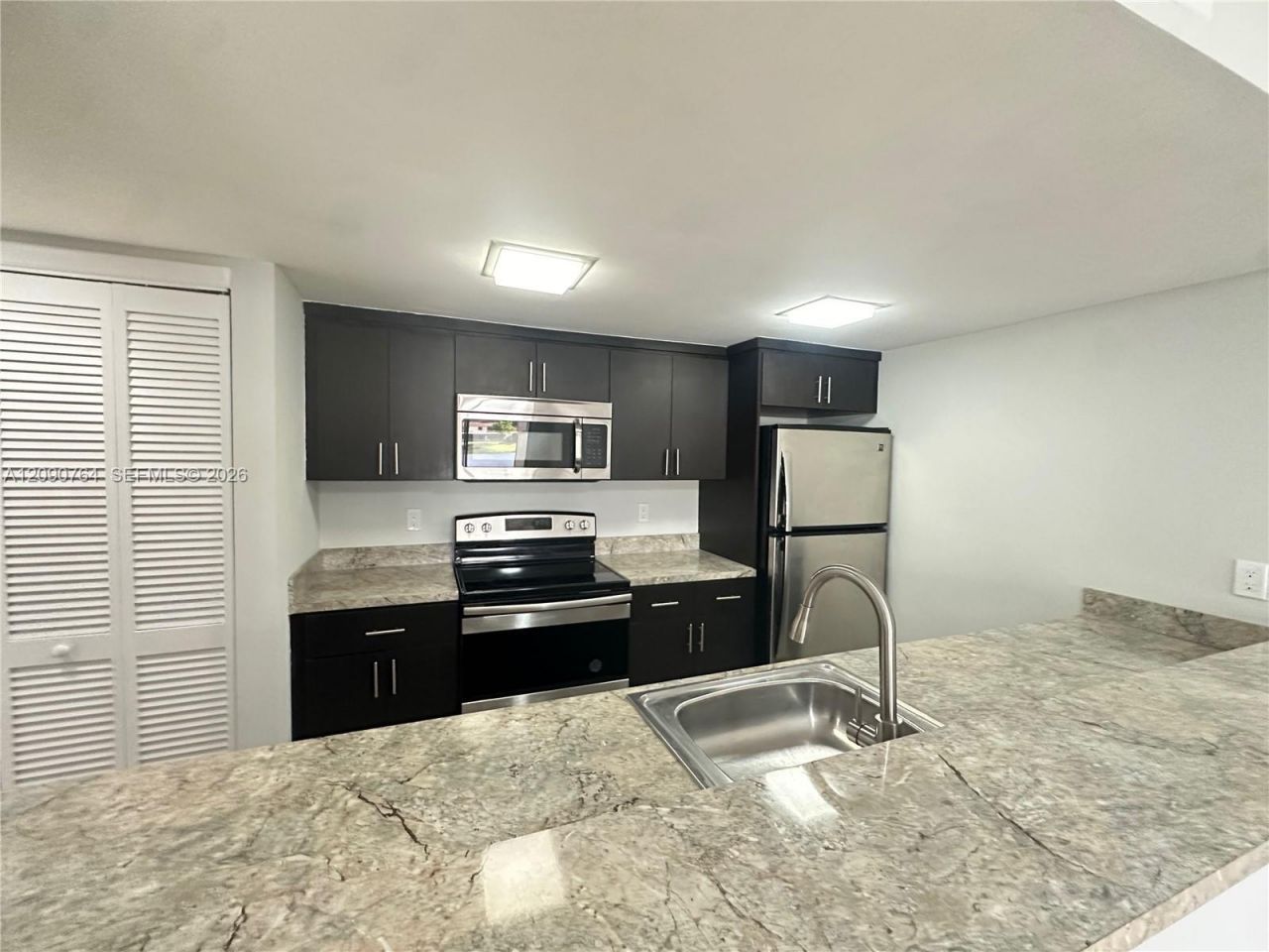 6848 SW 37th St , Unit 10-D, Miramar, FL 33023 Photo