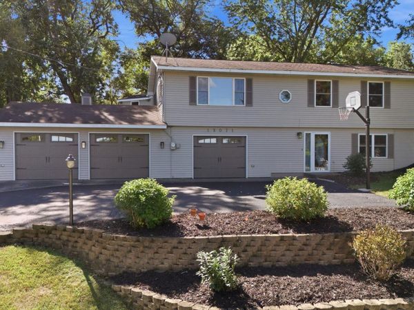 19071 Two Rivers Road , Avon, MN 56310