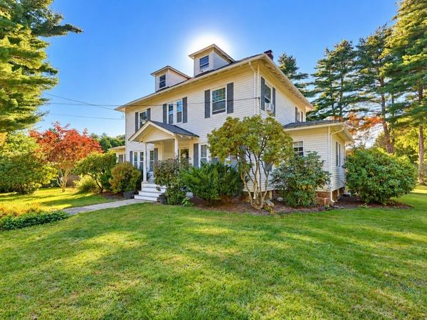 4 Cherry St, Greenfield, MA 01301