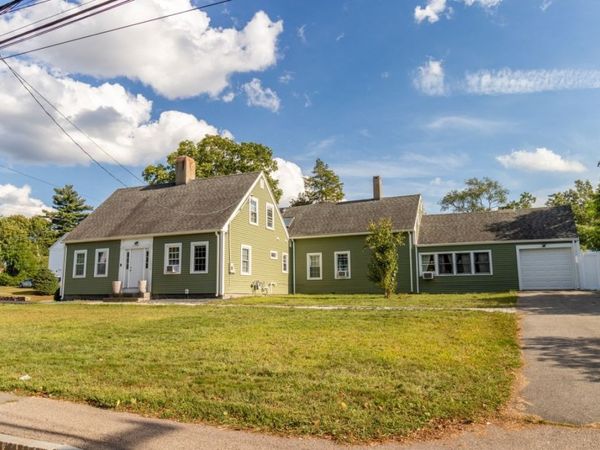 1070 Liberty St, Braintree, MA 02184