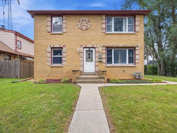 3056 S 93rd STREET, Unit 3060, West Allis, WI 53227
