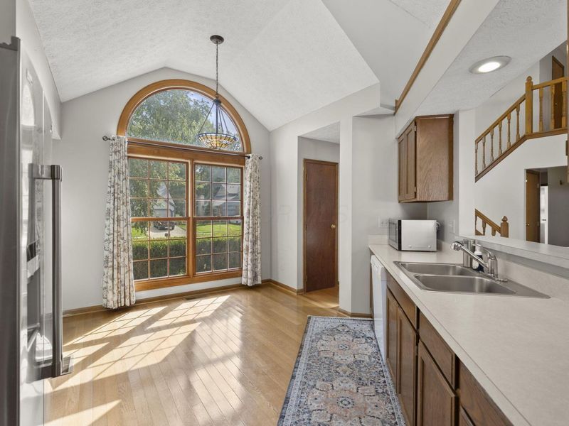 394 Meadow View Drive, Powell, OH 43065 Photo 15