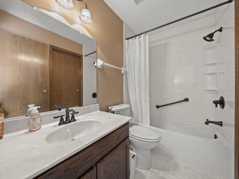 394 Meadow View Drive, Powell, OH 43065 Photo 31