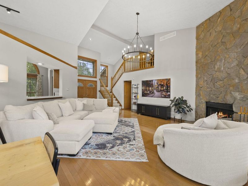 394 Meadow View Drive, Powell, OH 43065 Photo 8