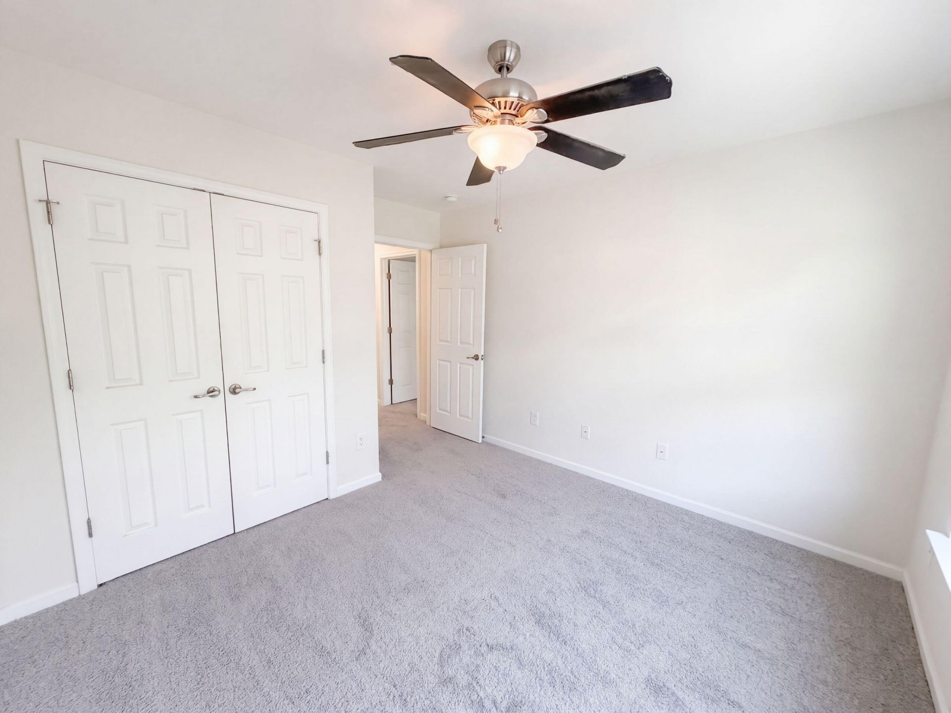 9004 Parlor Drive Photo 12