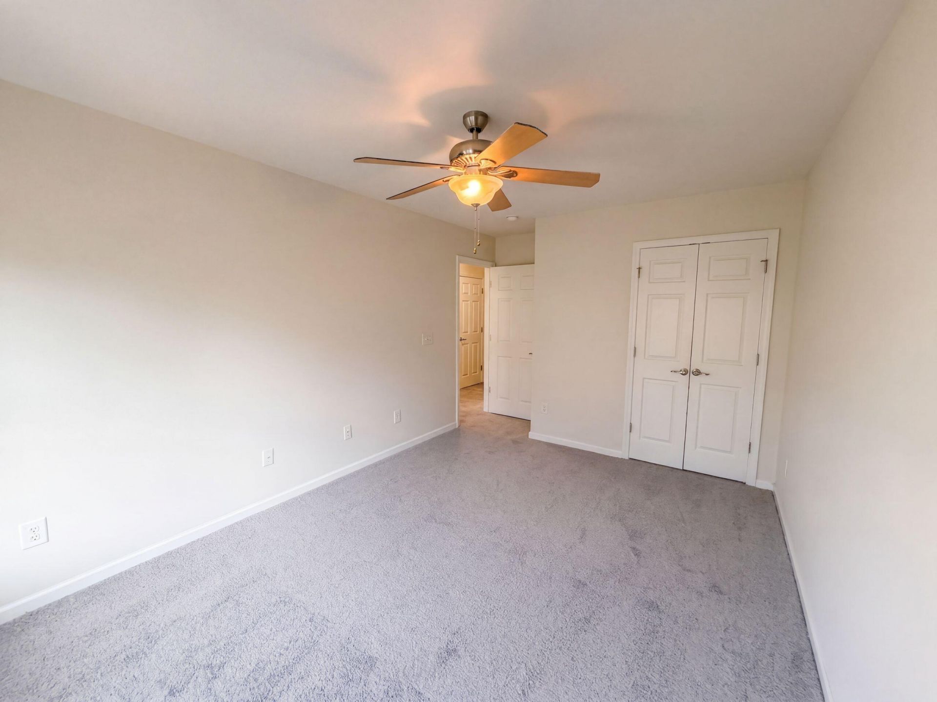 9004 Parlor Drive Photo 13