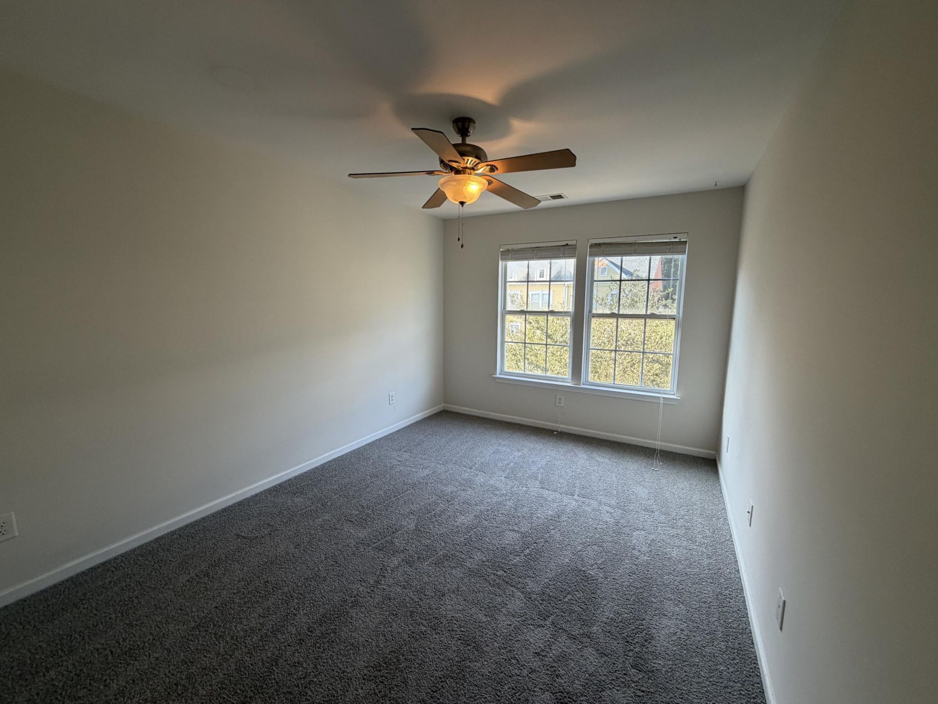 9004 Parlor Drive Photo 5
