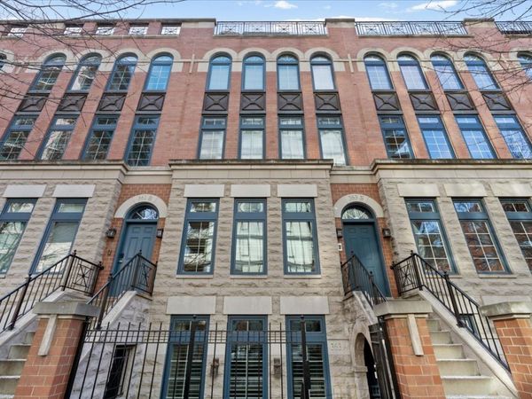 363 W SUPERIOR Street , Unit B, Chicago, IL 60654