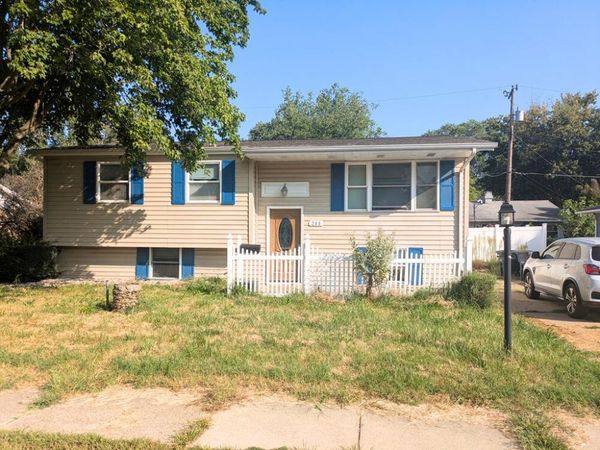 209 Roberta Avenue , Michigan City, IN 46360