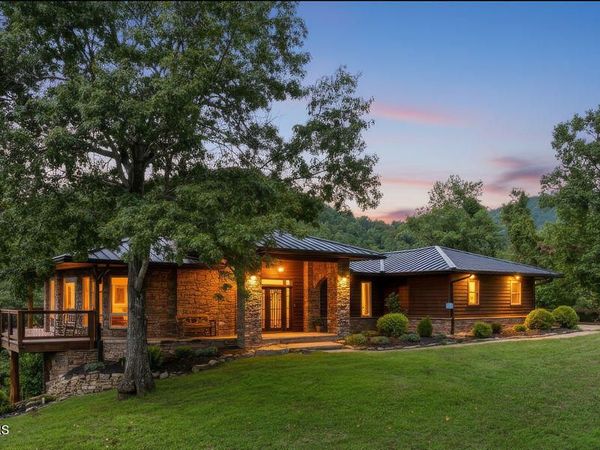 1441 Mountain Ash Way, Sevierville, TN 37876