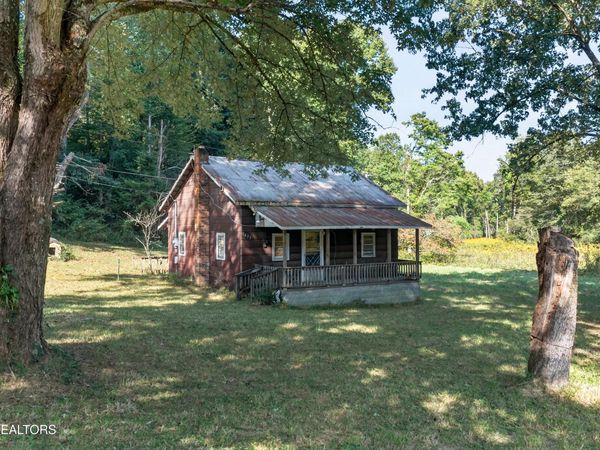 1475 Campground Rd, Clarkrange, TN 38553