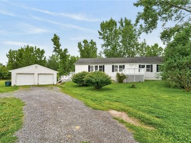 4112 County Road 18, Canandaigua, NY 14424