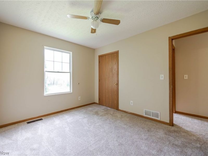 1404 Lakeview Road, Cleveland, OH 44112 Photo 17