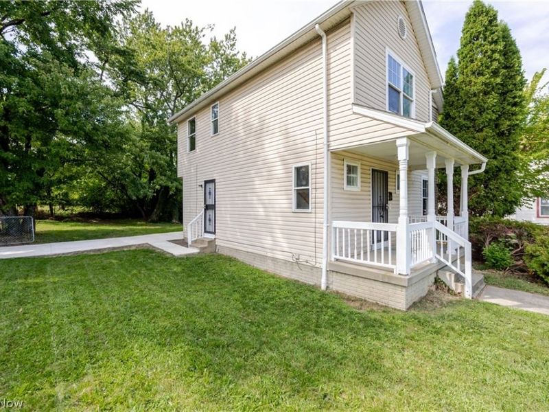 1404 Lakeview Road, Cleveland, OH 44112 Photo 29