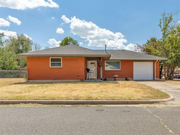 220 S Irving Drive, Moore, OK 73160